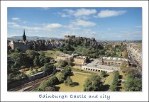 Edinburgh Castle & Princes St Gardens, Edinburgh Postcard