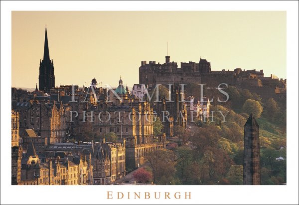 Edinburgh - Evening Light, Old Town & Castle Postcard